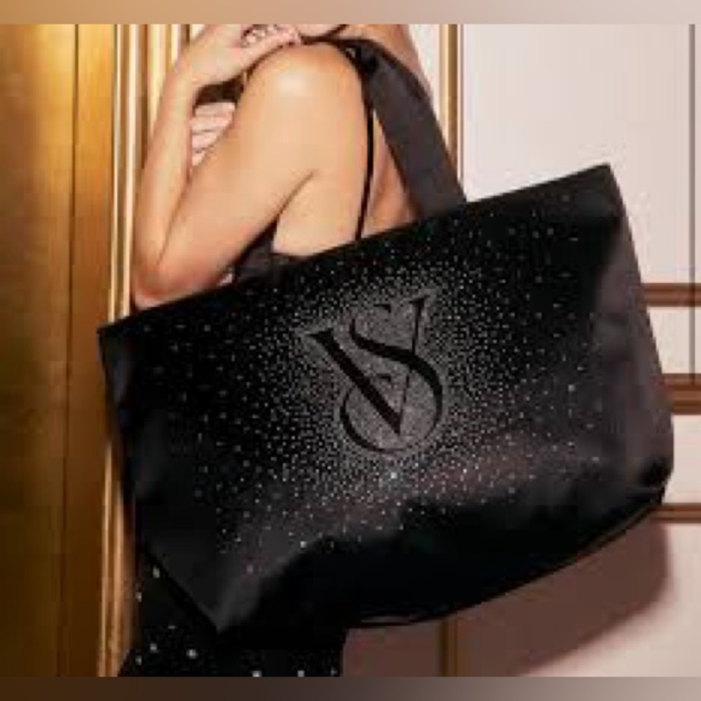 NWT Victoria's Secret Black Sparkle Toten 592